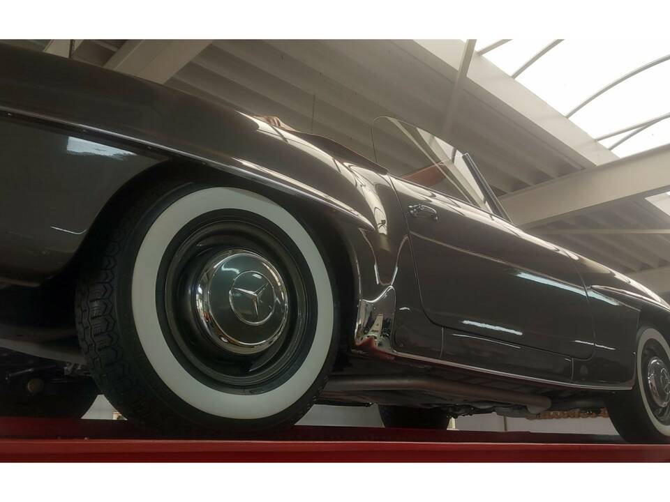 Obraz 8/50 pojazdu Mercedes-Benz 190 SL (1960)