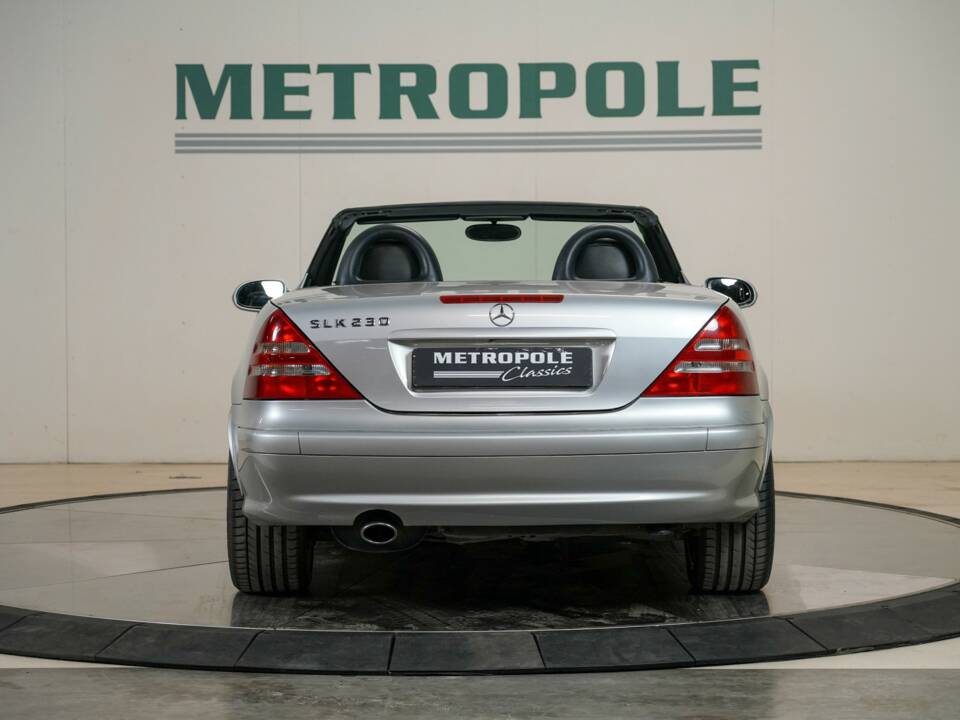 Image 46/50 of Mercedes-Benz SLK 230 Kompressor (2001)