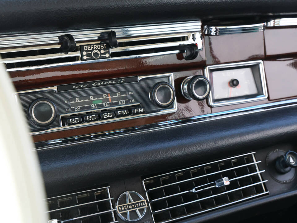Immagine 36/45 di Mercedes-Benz 280 SE (1968)