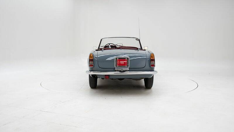 Bild 7/15 von Alfa Romeo 2600 Spider (1965)