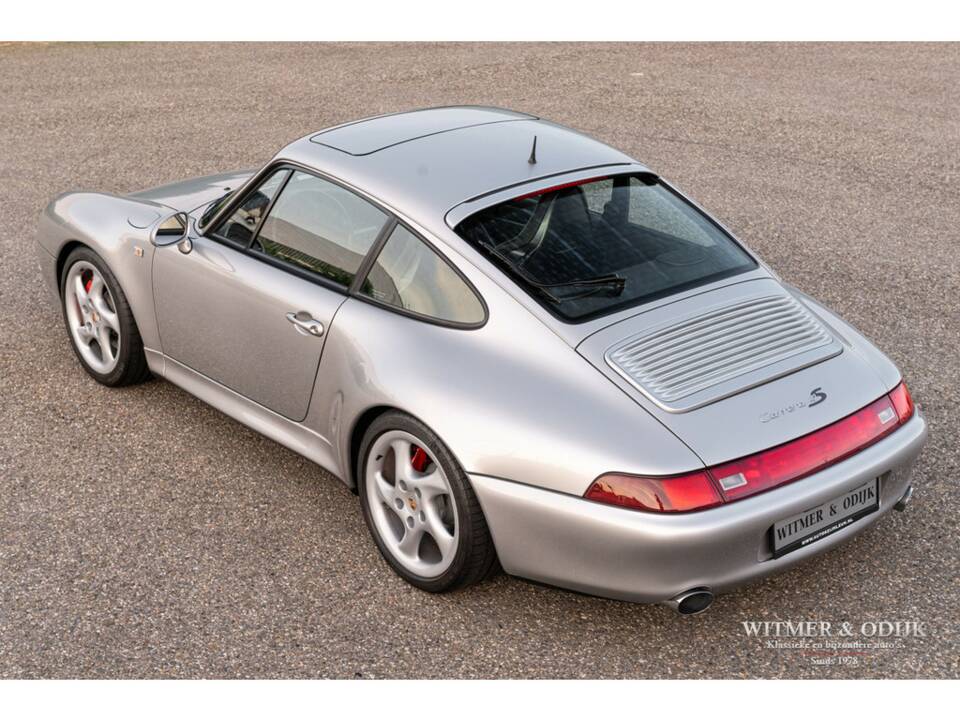 Bild 12/29 von Porsche 911 Carrera 4S (1998)