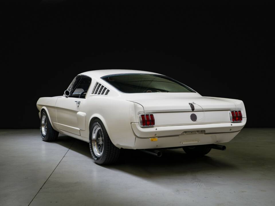 Image 3/22 of Ford Shelby GT 350 (1965)