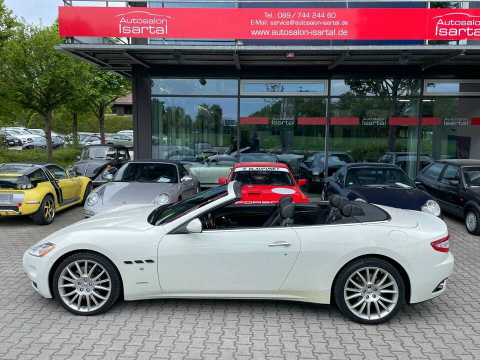 Afbeelding 1/15 van Maserati GranCabrio 4.7 (2010)