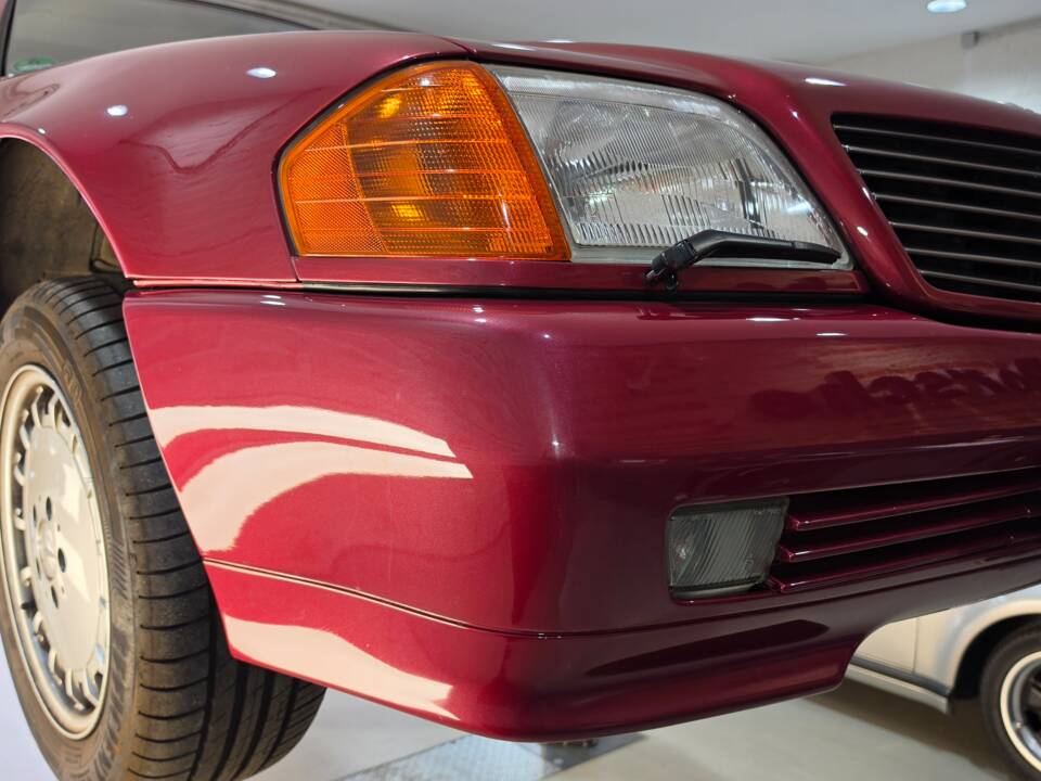 Image 43/100 of Mercedes-Benz 300 SL-24 (1991)