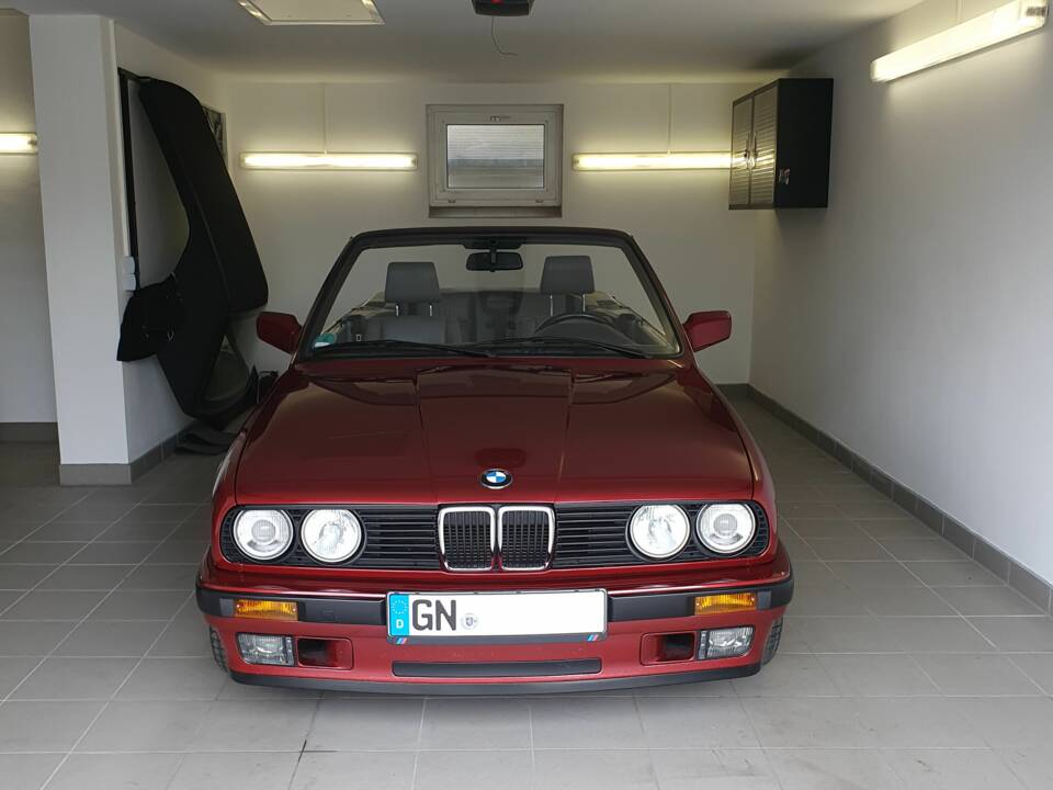 Bild 3/16 von BMW 320i (1991)