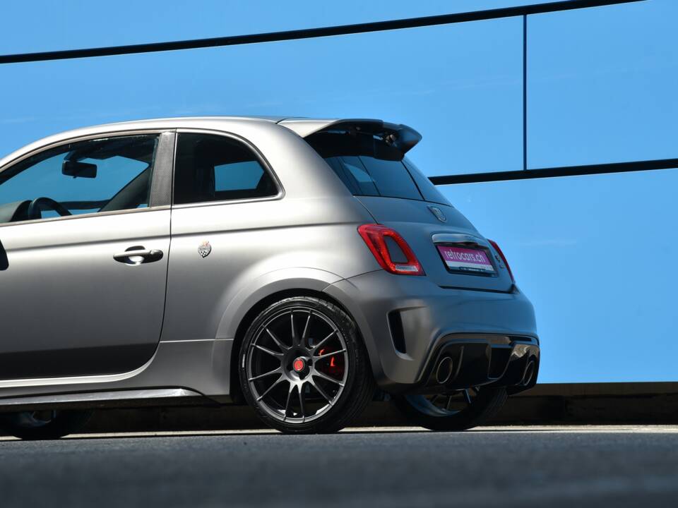 Bild 6/16 von Abarth 695 Biposto (2016)