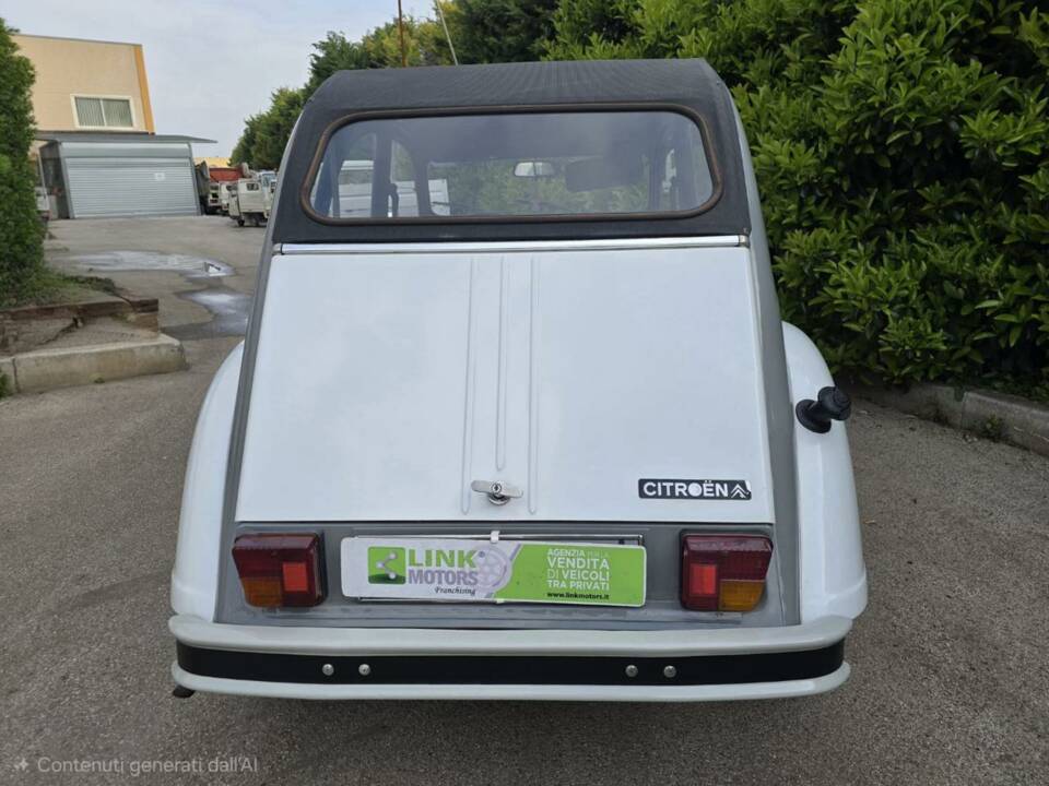 Image 8/31 of Citroën 2 CV 6 Club (1985)