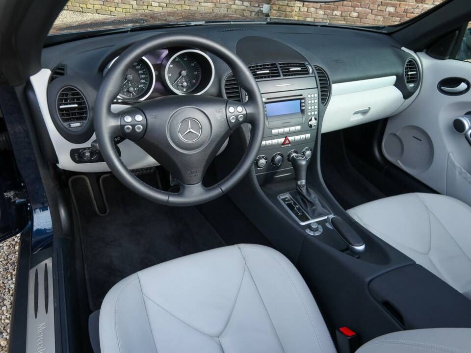 Bild 27/50 von Mercedes-Benz SLK 280 (2005)