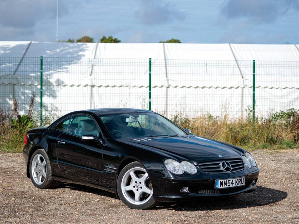 Image 38/50 of Mercedes-Benz SL 350 (2004)