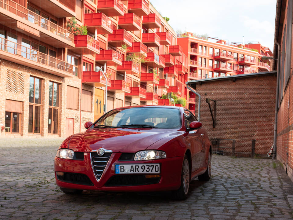 Afbeelding 1/40 van Alfa Romeo GT 2.0 JTS (2004)