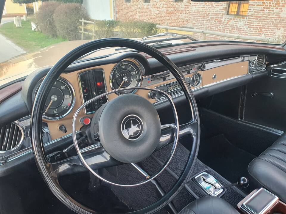 Bild 7/16 von Mercedes-Benz 280 SL (1970)