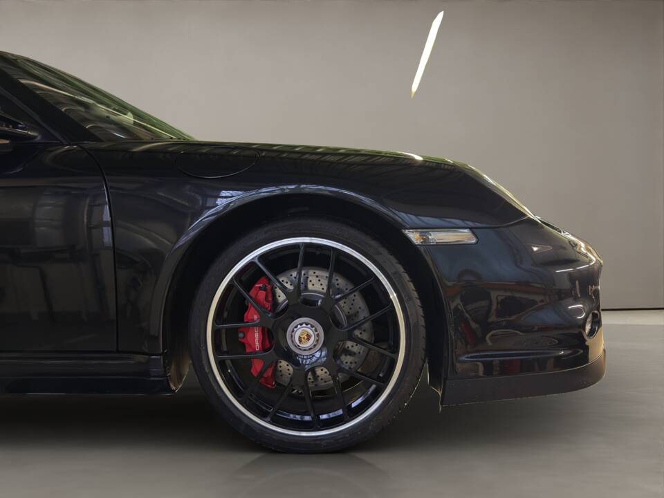 Bild 15/26 von Porsche 911 Turbo (2010)