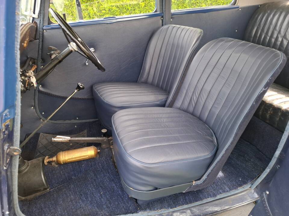 Image 15/25 of Morris Eight (1935)