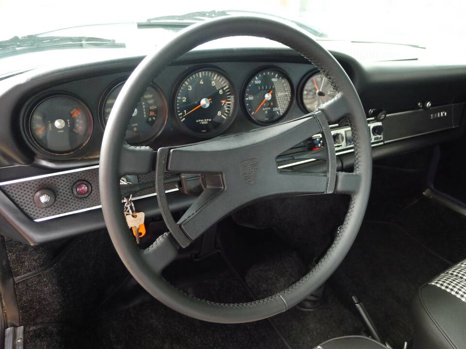 Image 6/15 de Porsche 911 2.2 T (1971)