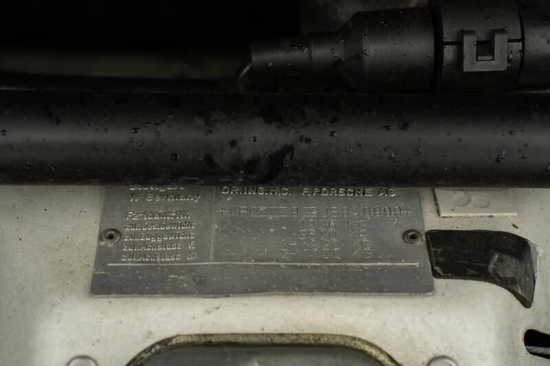 Image 38/49 of Porsche 928 S4 (1990)