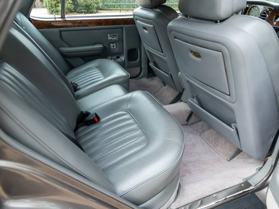 Image 47/50 of Rolls-Royce Silver Spirit (1987)