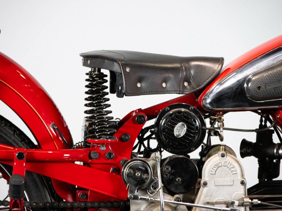 Imagen 41/50 de Moto Guzzi DUMMY (1939)