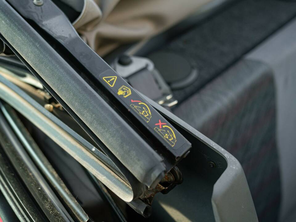 Immagine 14/50 di Rover 100 Cabriolet (1994)