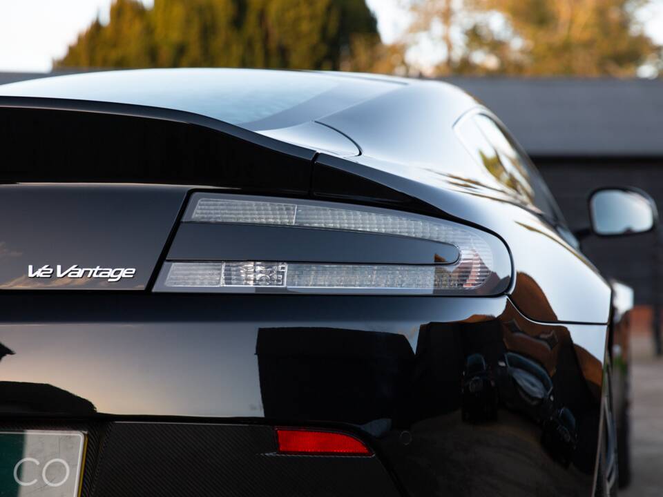 Bild 44/74 von Aston Martin V12 Vantage (2012)