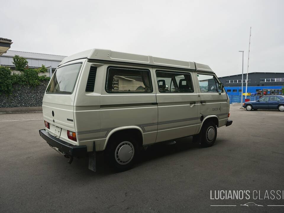 Immagine 6/64 di Volkswagen T3 Westfalia Joker 1.6 TD (1989)