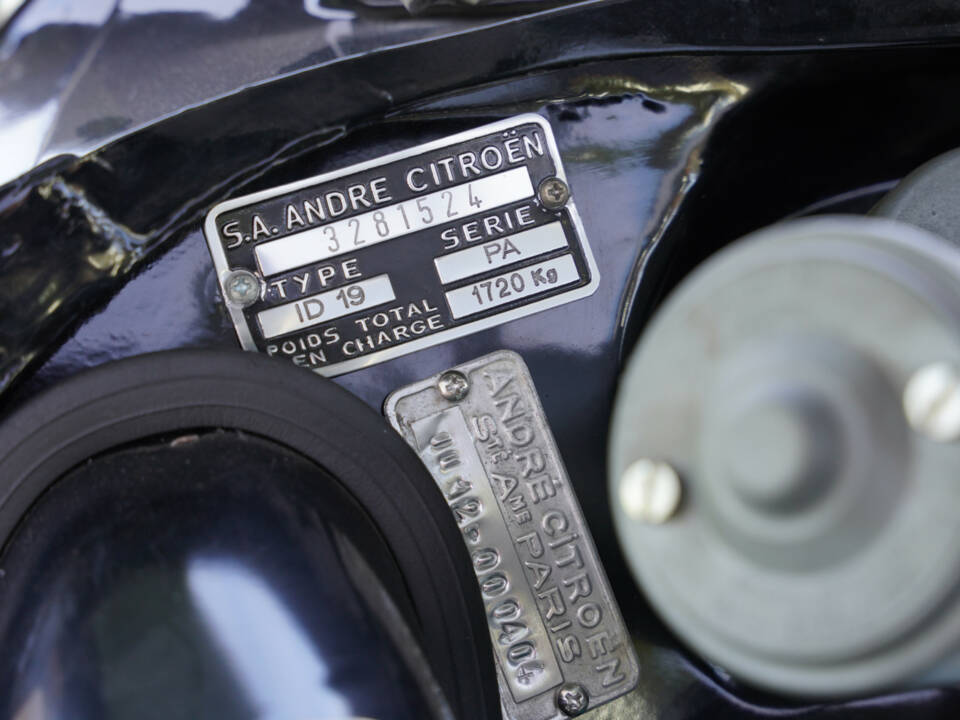 Imagen 46/50 de Citroën ID 19 Usine (1963)