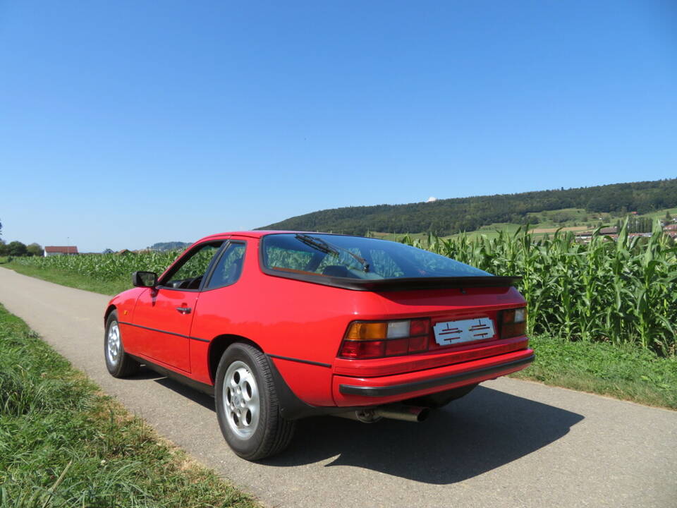 Image 2/18 of Porsche 924 S (1986)