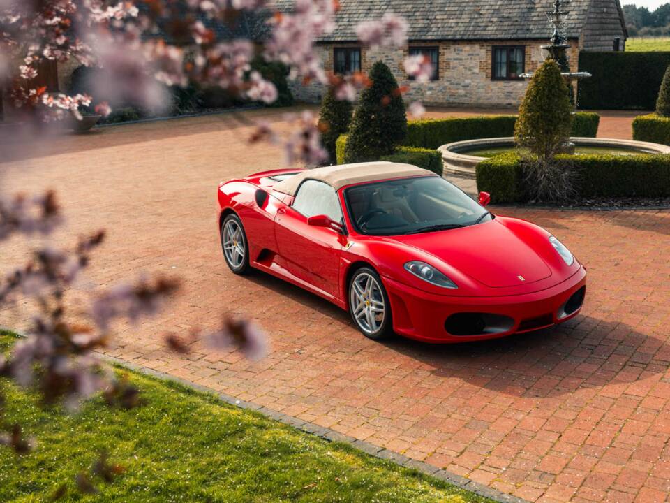 Bild 10/31 von Ferrari F 430 Spider (2006)