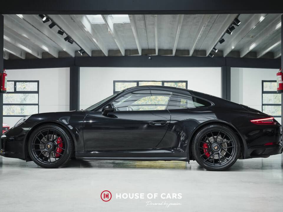 Bild 10/24 von Porsche 911 Carrera 4 GTS (2017)