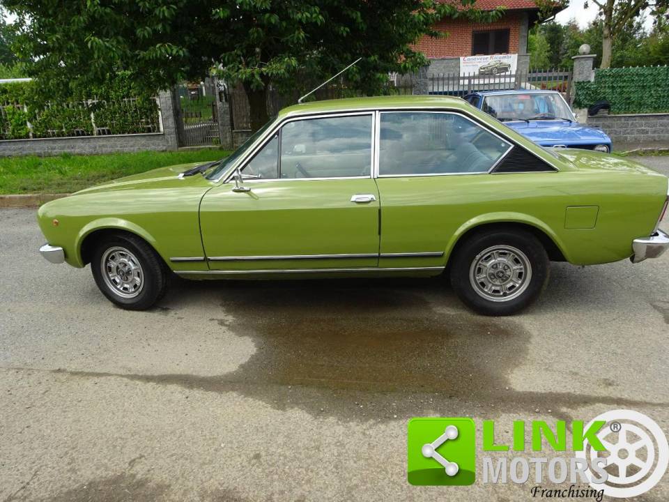 Image 9/10 of FIAT 124 Sport Coupe (1974)