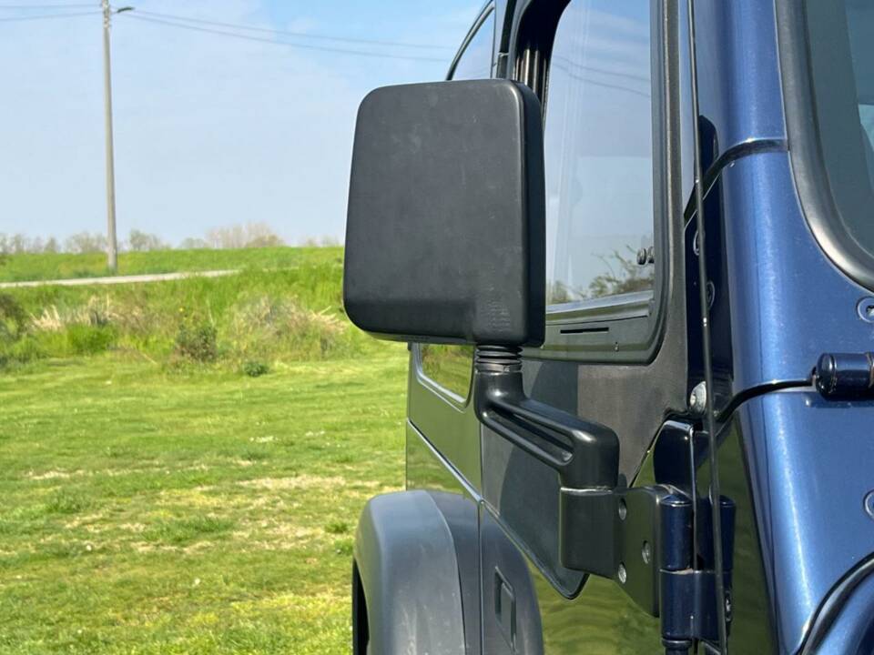 Image 29/38 of Jeep Wrangler Sport Hardtop 2.5 (1997)