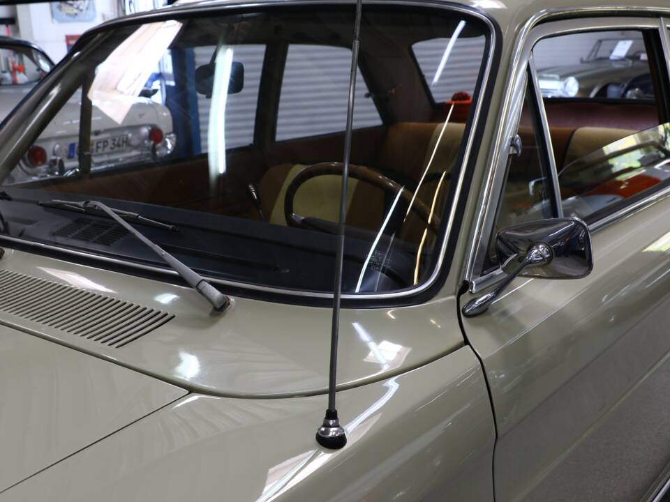 Bild 10/35 von Ford 17m 1700S (1969)