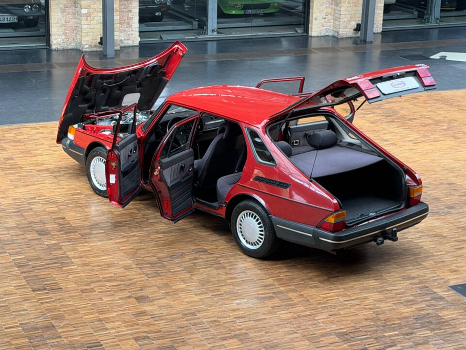 Image 42/42 of Saab 900 2.0i 16V (1991)