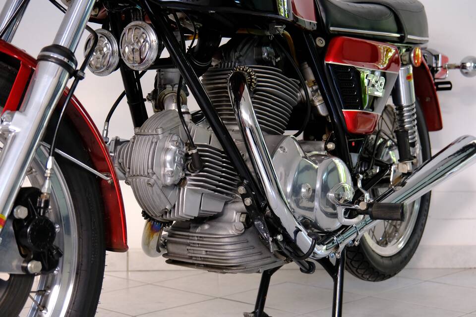 Immagine 35/96 di Ducati 750 GT (1974)