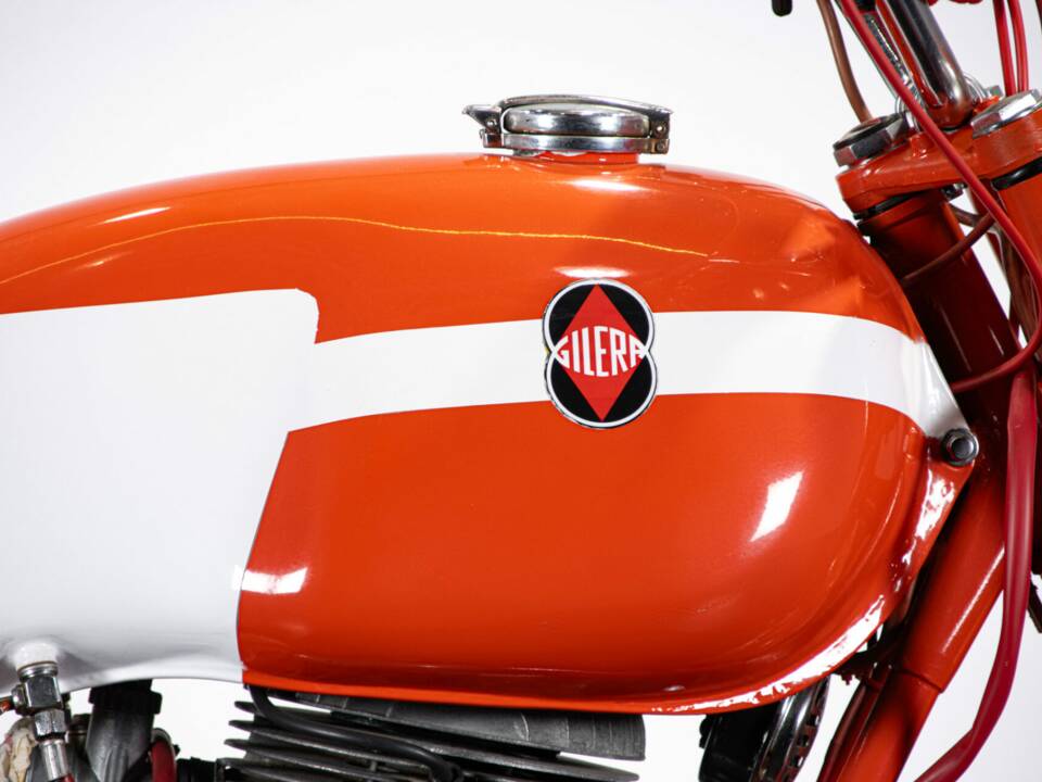 Image 39/50 de Gilera Giubileo 175 Sport (1963)