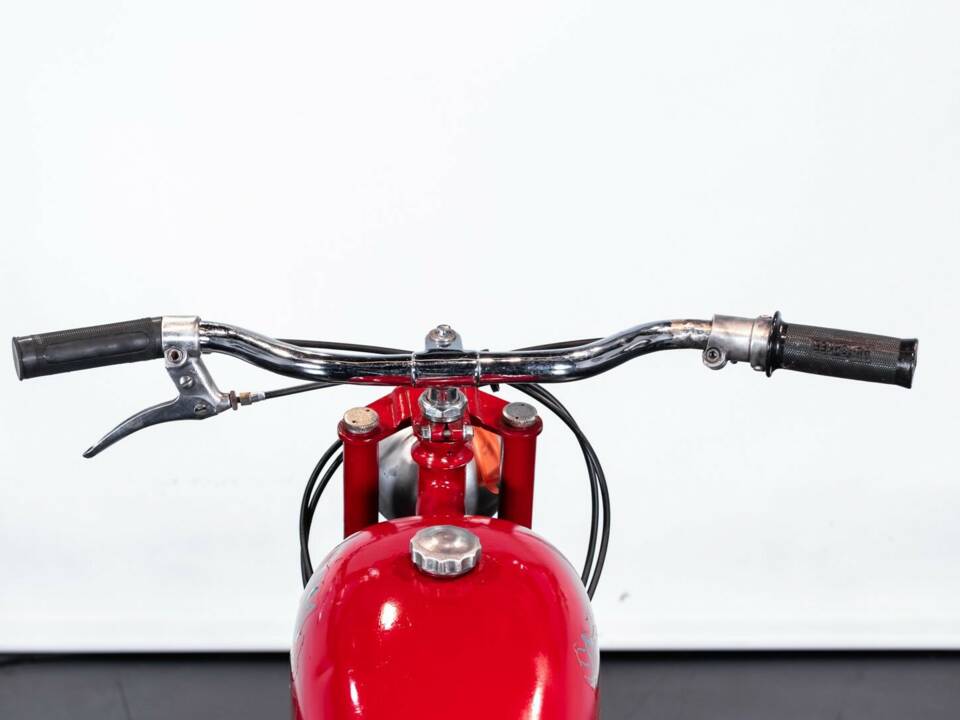 Image 23/46 of Ducati DUMMY (1954)
