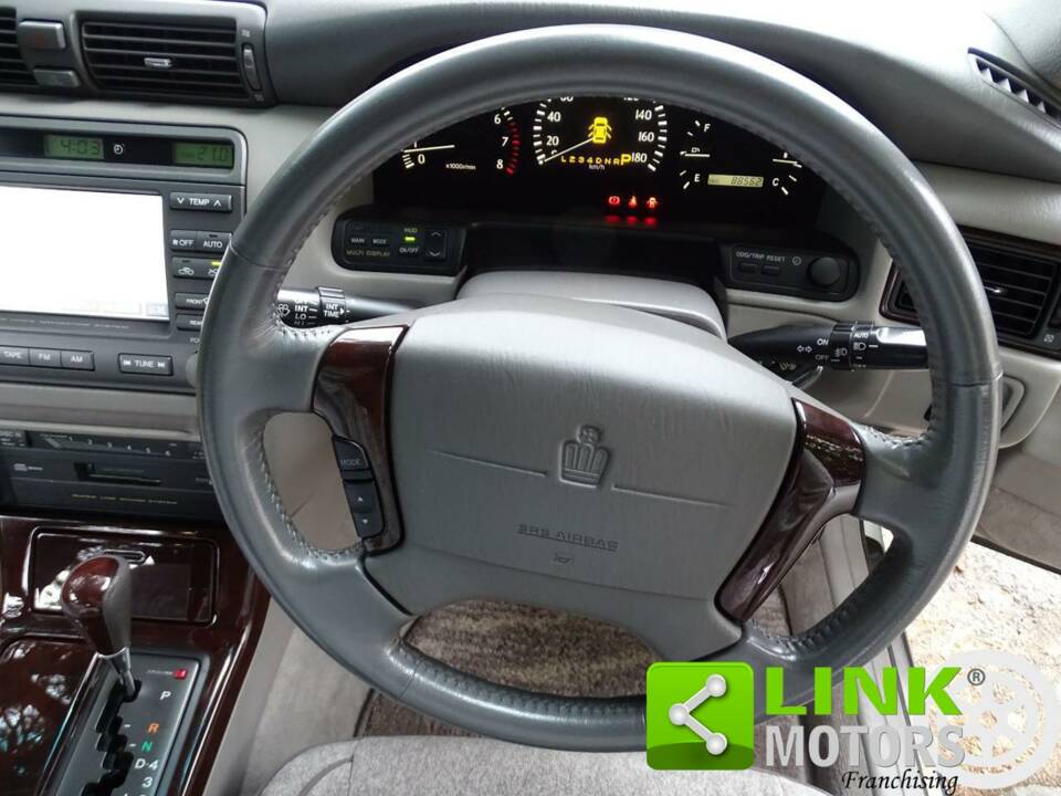 Bild 10/10 von Toyota Crown Majesta (1999)