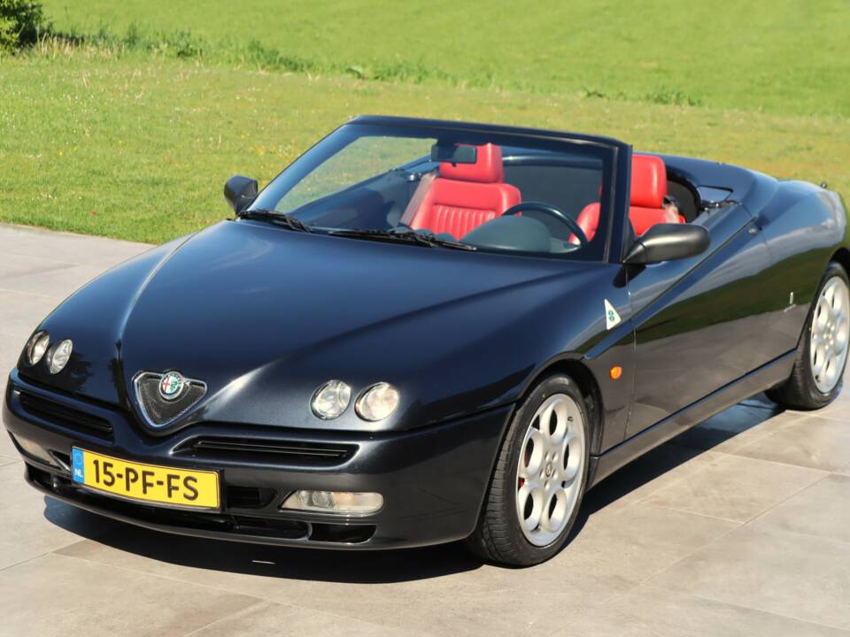 Image 46/50 of Alfa Romeo Spider 3.0 V6 24V (2001)