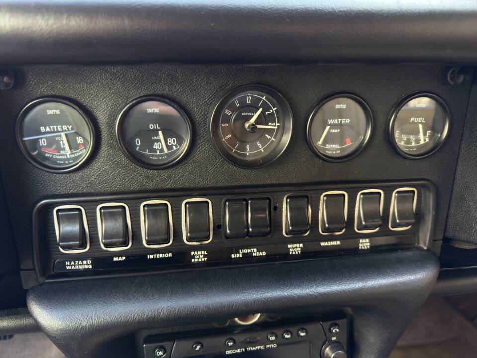 Bild 18/29 von Jaguar E-Type V12 (2+2) (1972)