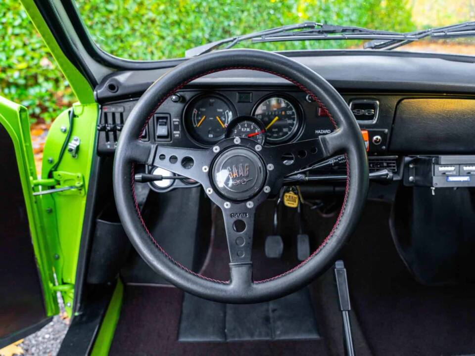 Bild 25/41 von Saab 96 GL V4 (1976)