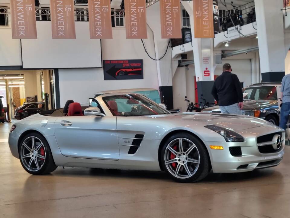 Bild 11/95 von Mercedes-Benz SLS AMG Roadster (2012)