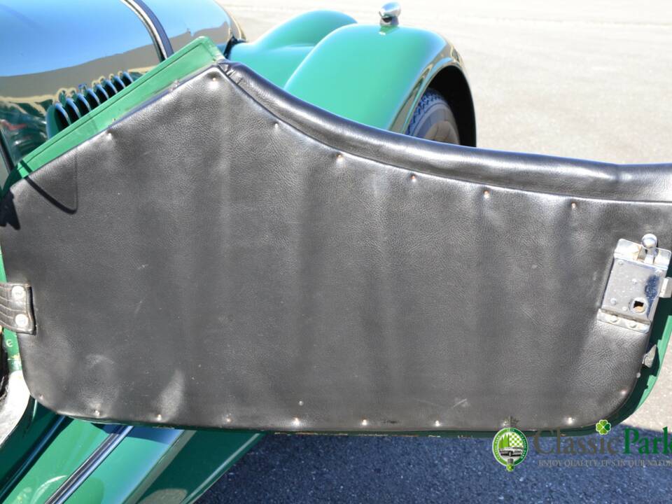 Image 24/50 of Morgan 4/4 Series IV (1962)