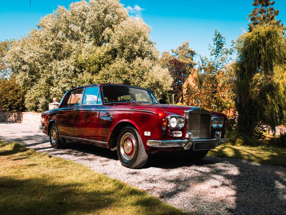 Immagine 7/50 di Rolls-Royce Silver Shadow I (1970)