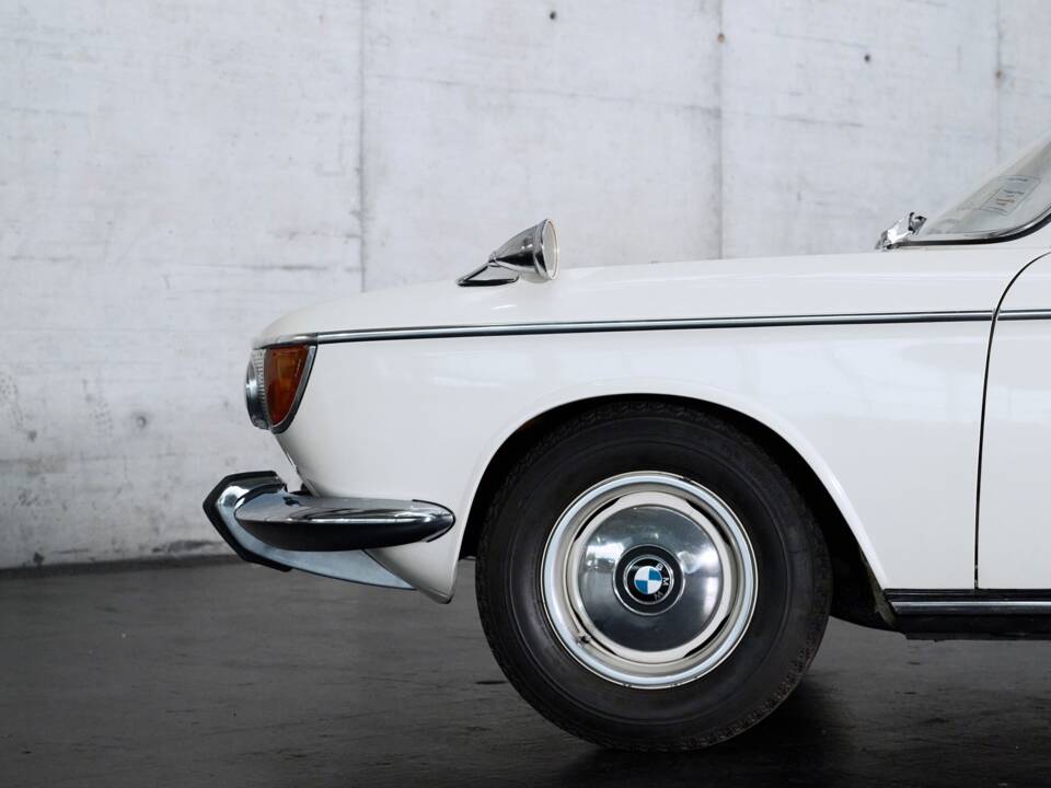 Bild 12/50 von BMW 2000 CS (1971)