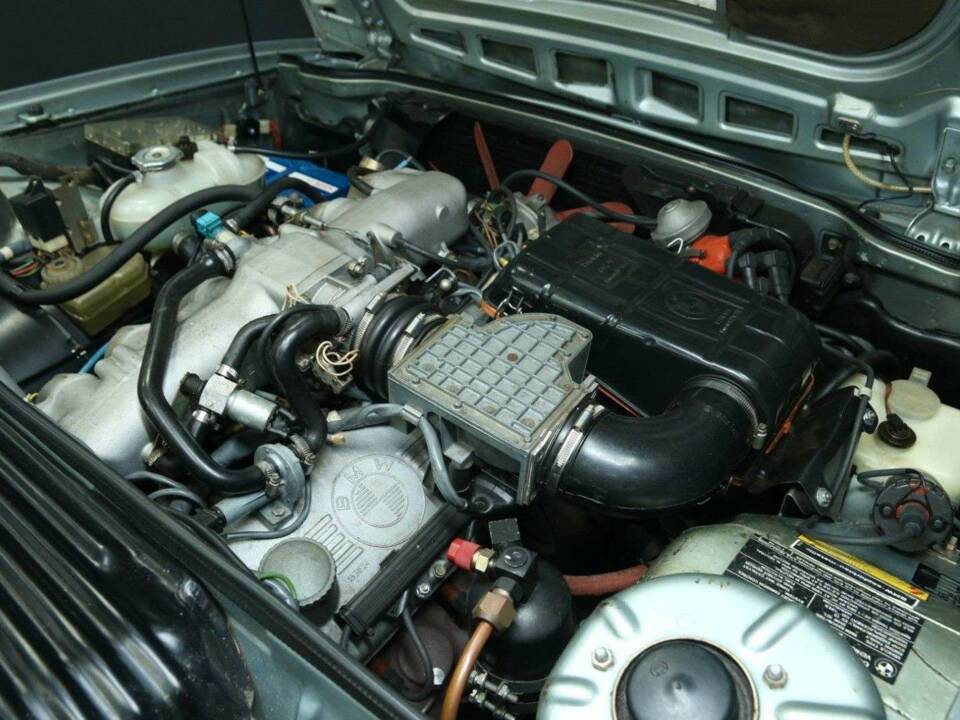 Bild 39/49 von BMW 633 CSi A (1980)