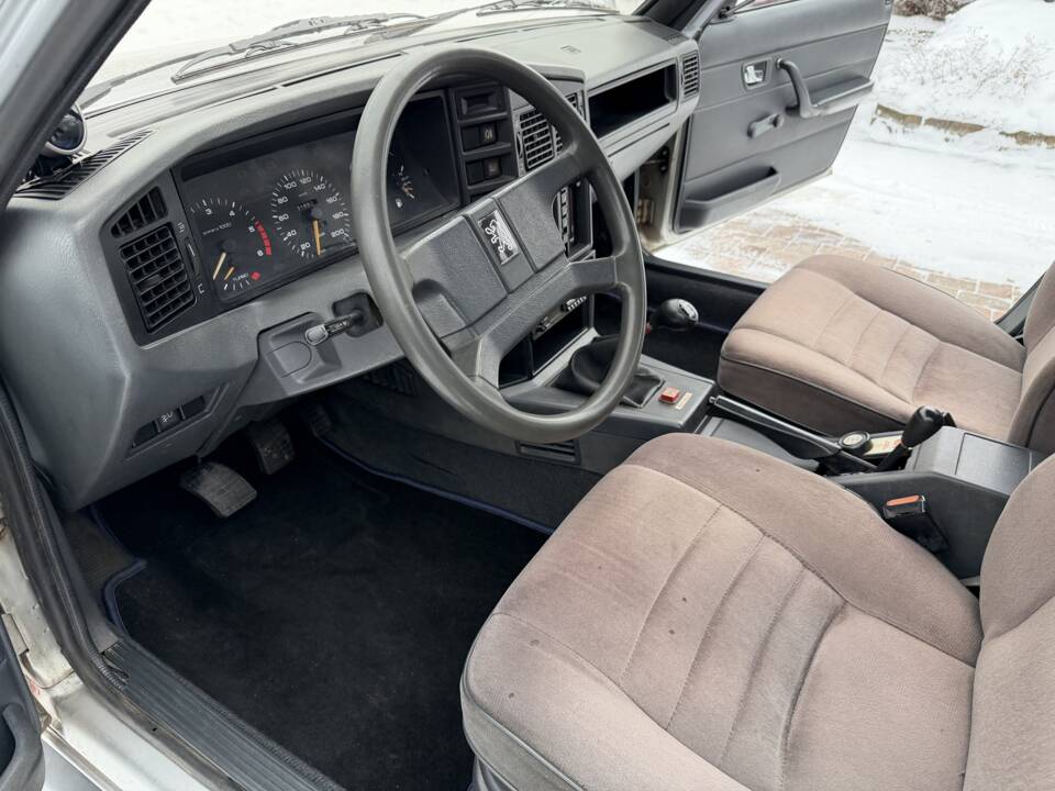 Bild 35/62 von Peugeot 505 Break 4x4 Dangel (1988)