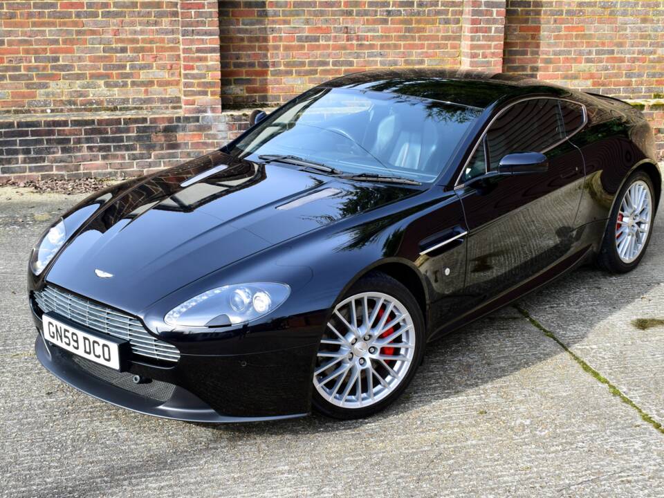 Bild 29/50 von Aston Martin V8 Vantage (2009)
