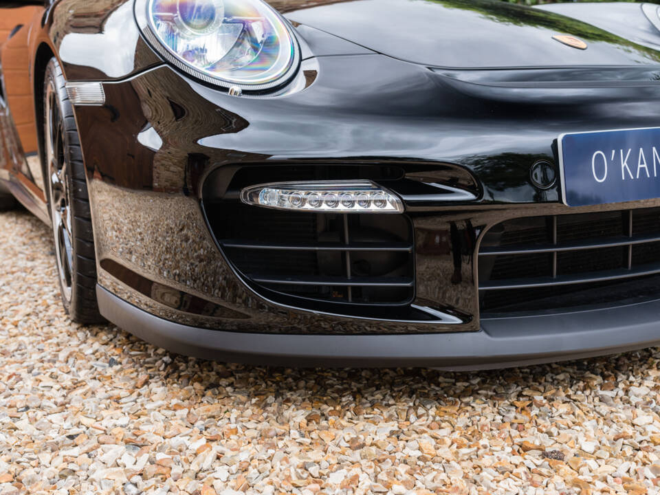 Image 15/47 of Porsche 911 GT2 (2009)
