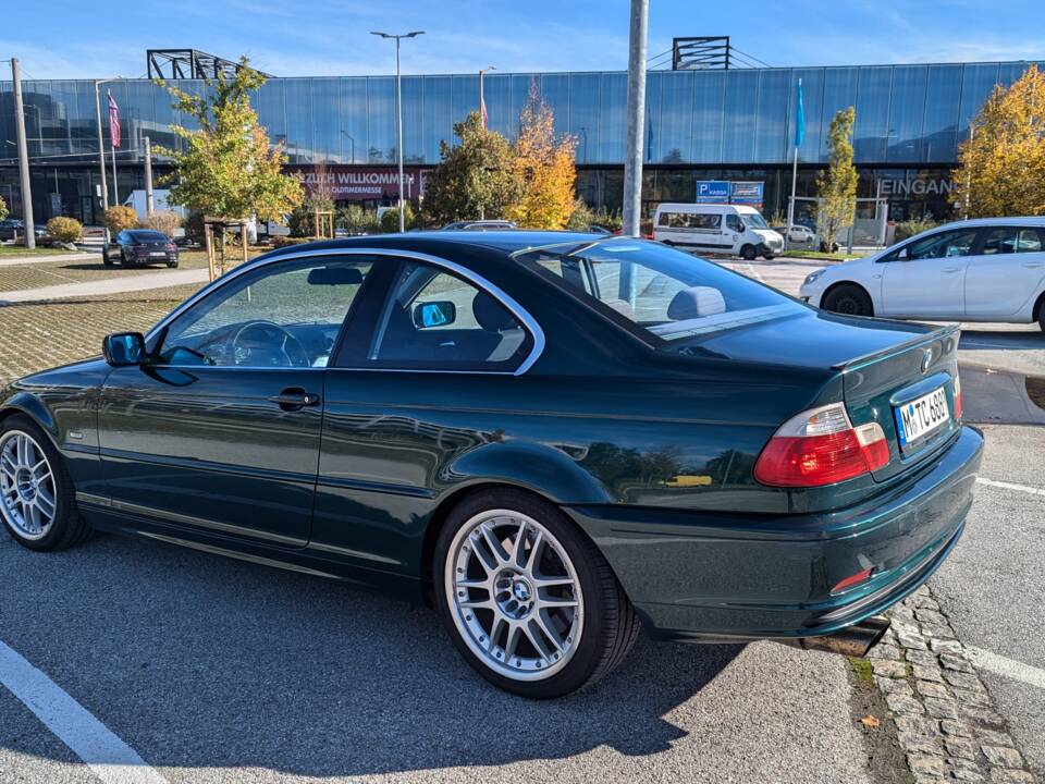 Immagine 17/18 di BMW 330Ci (2001)