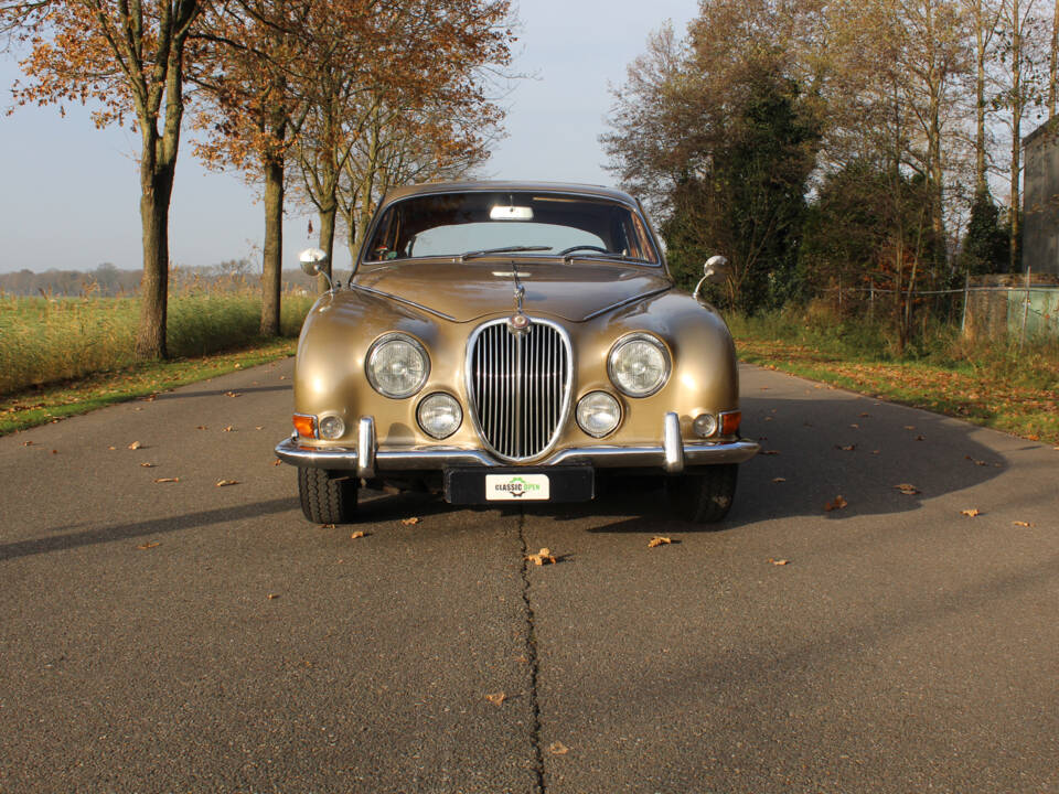 Immagine 16/19 di Jaguar S-Type 3.4 (1967)