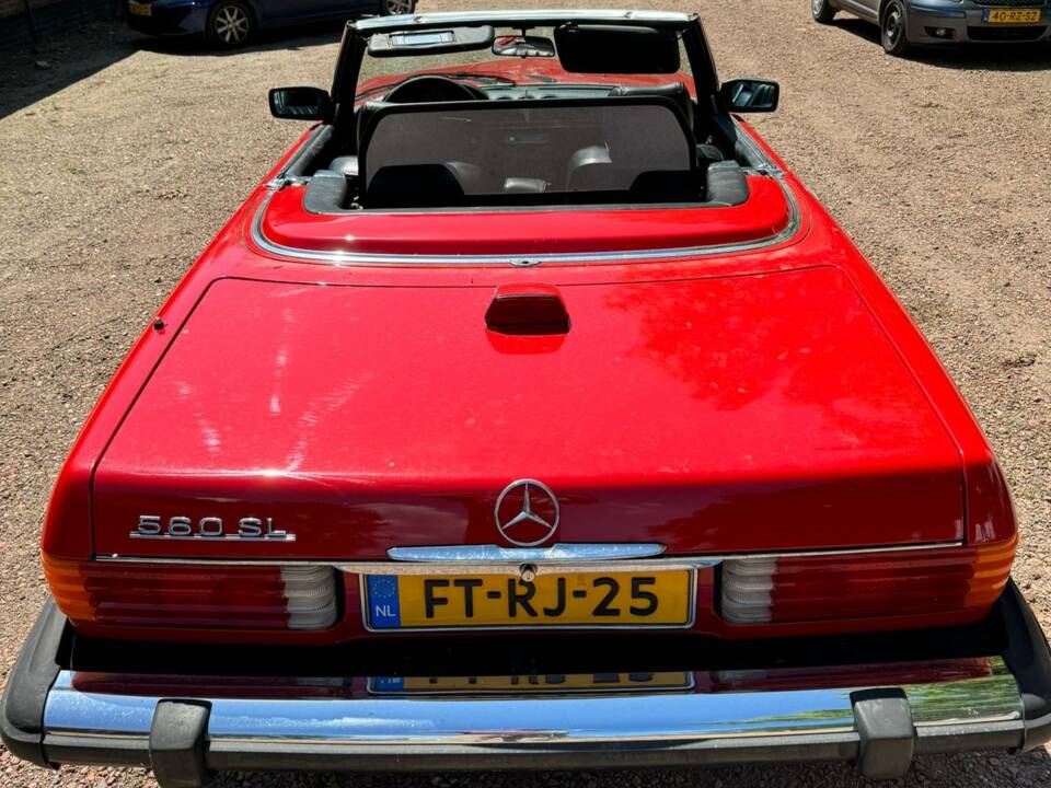 Image 6/7 of Mercedes-Benz 500 SL (1986)